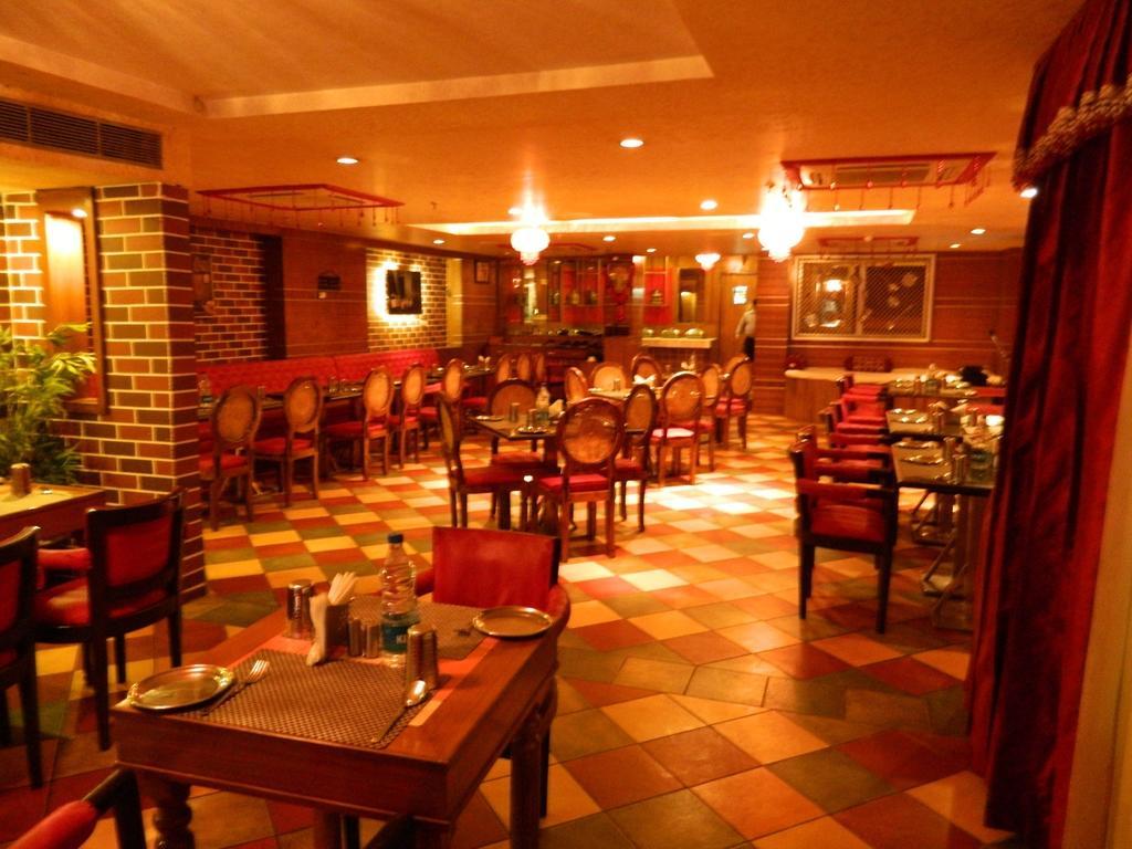 Hotel Park Maple Amritsar Esterno foto