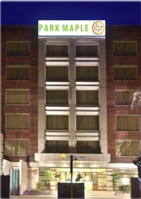Hotel Park Maple Amritsar Esterno foto