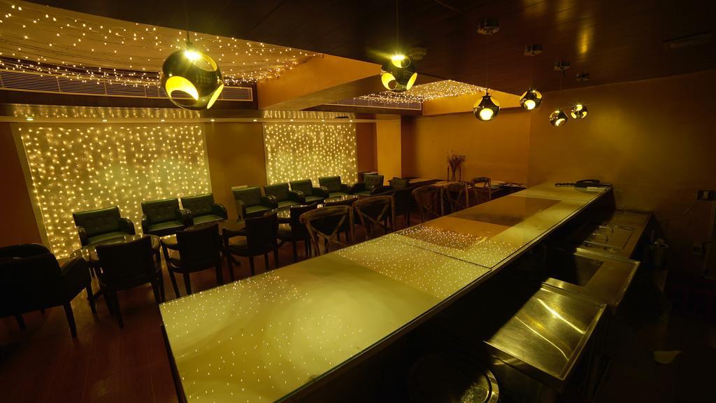 Hotel Park Maple Amritsar Esterno foto